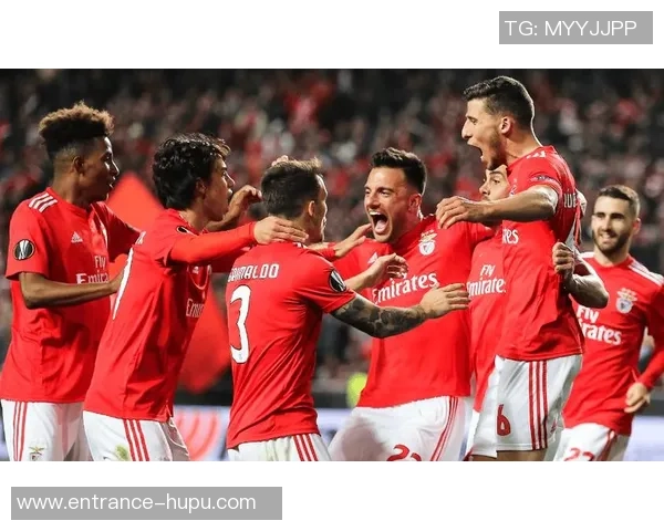 圣塔克拉迎战本菲卡争夺葡超积分榜重要位置的激烈对决